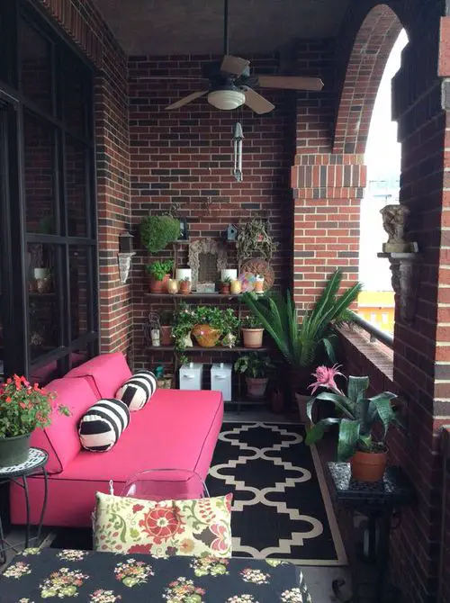 Small Outdoor Balconies ideas on Pinterest 6