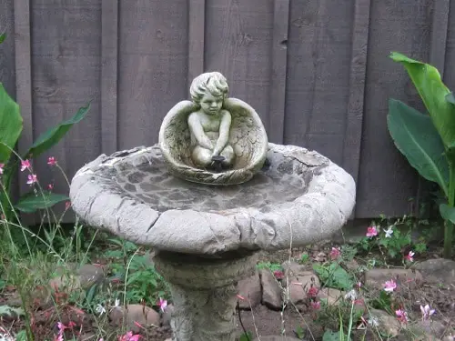 DIY Outdoor Water Fountain Ideas 