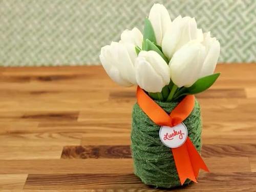 Easy Yarn Vase
