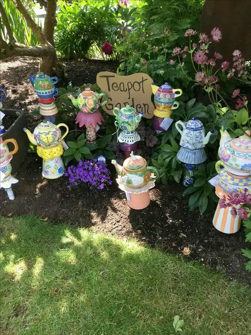 Insanely Instant Ideas to Decorate Your Garden 27