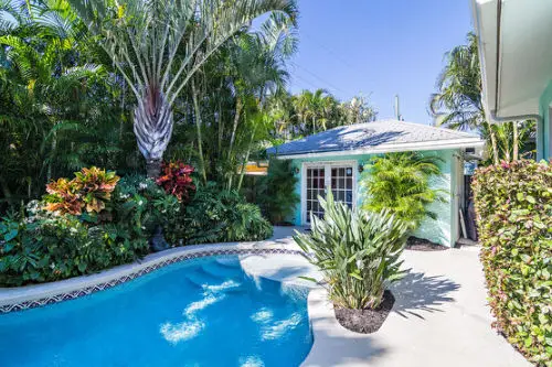 Landscaping with Croton Pictures 15