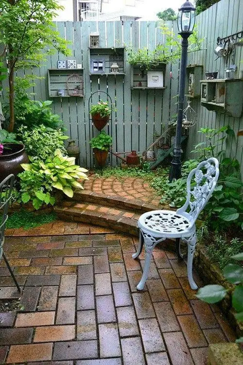 Ideas for Creating a Cozy Garden Retreat 18
