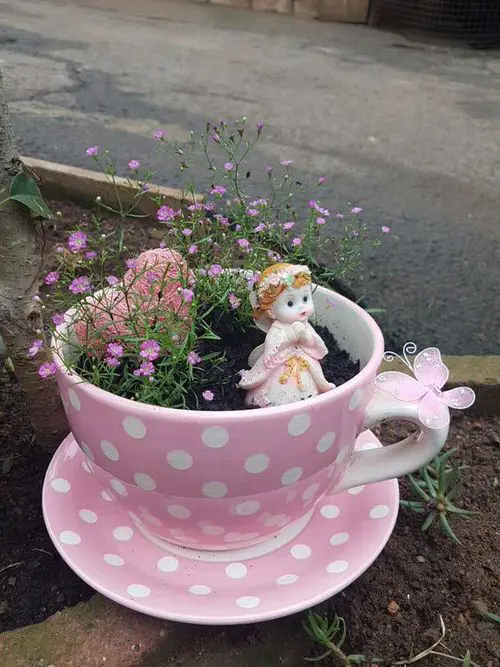 Creative Teacup Planters 27