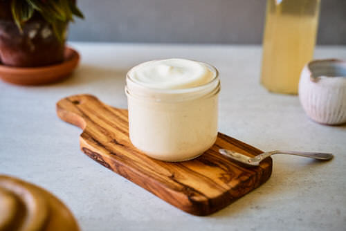 DIY Mayonnaise Leaf Shine