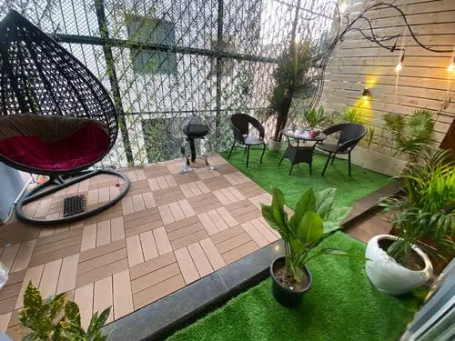 Secured Balcony Garden Ideas 9