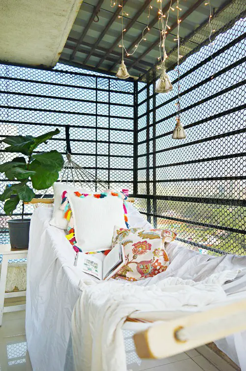 Balcony Garden Ideas for Security and Privacy 12