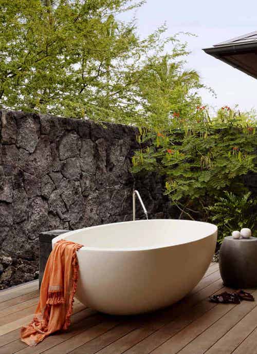 Backyard Hot Tub Privacy Ideas 6