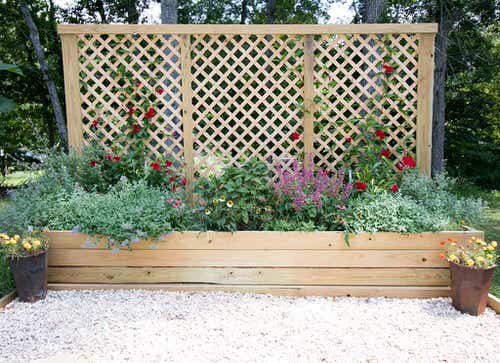 DIY Planter with Privacy Screen Ideas 03