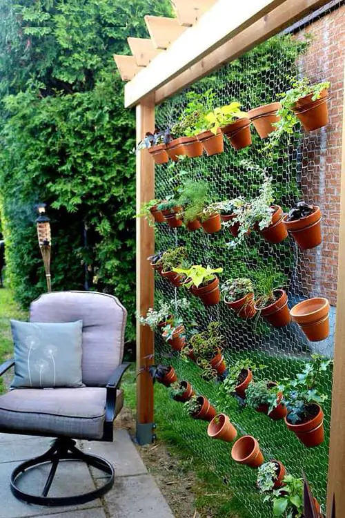 DIY Planter with Privacy Screen Ideas 07
