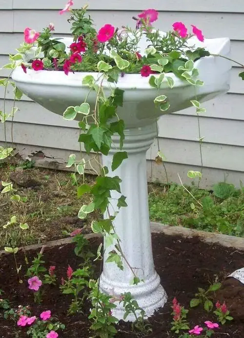 Unique DIY Planters 24