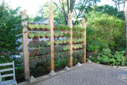 DIY Planter with Privacy Screen Ideas 04