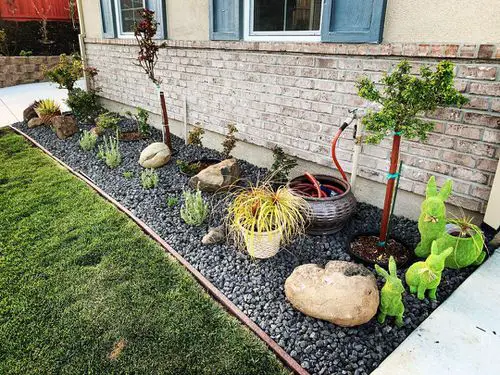 Black Lava Rocks for Landscaping
