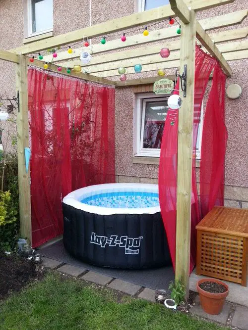 Hot Tub Privacy Ideas for Backyard 20