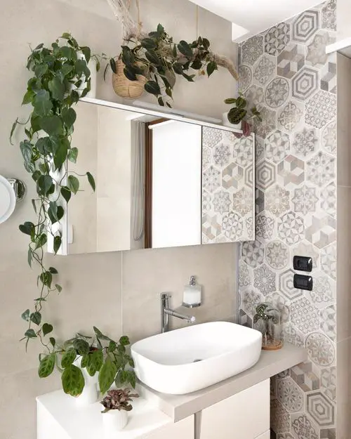 Bathrooms Turned into Incredible Indoor Gardens 28