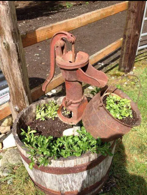  DIY Vintage Planter Ideas 3