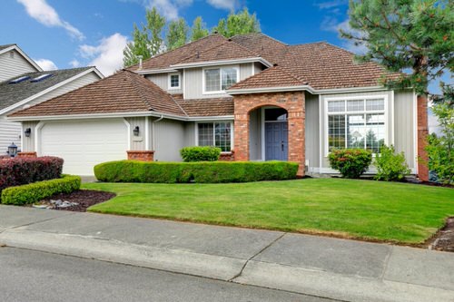 Increase Curb Appeal Using Plants idea 1