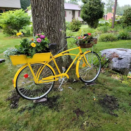 Bicycle Planter Ideas 12
