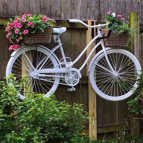 Bicycle Planter Ideas for Your Garden 2
