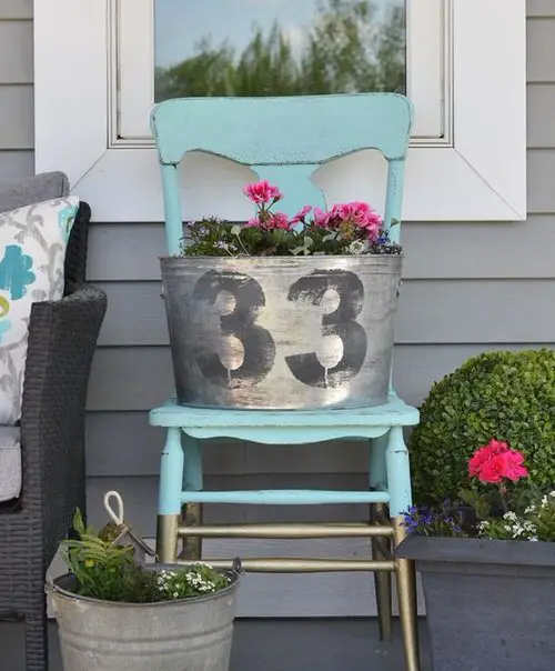  DIY Vintage Planter Ideas 5