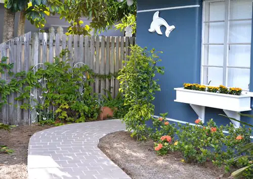  DIY Garden Path Ideas With Tutorials #30