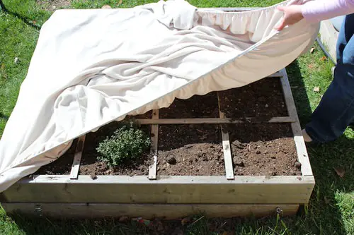 Clothes Hacks for the Garden 3
