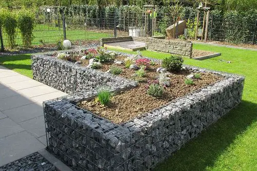 Garden gabion plant stands: brilliant design. 10