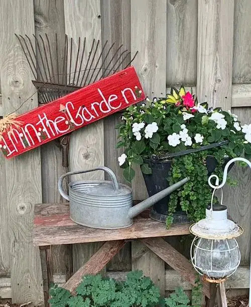 Flea Market Garden Decor Ideas 35