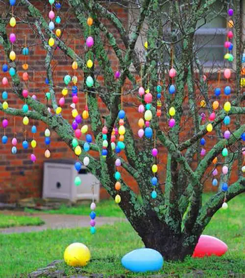 Hanging Decoration Ideas for Backyard and Garden Easter Egg Hanging Garden Decoration