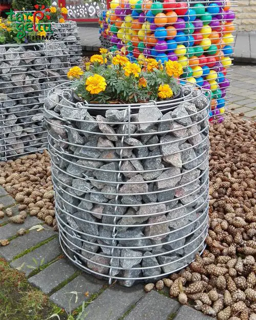 Garden gabion plant stands: brilliant design. 2