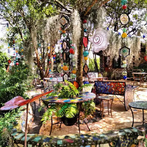 Recycled Glass Yard Decor Idea