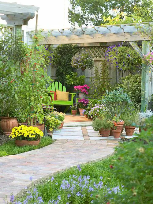 Ideas for Creating a Cozy Garden Retreat 8