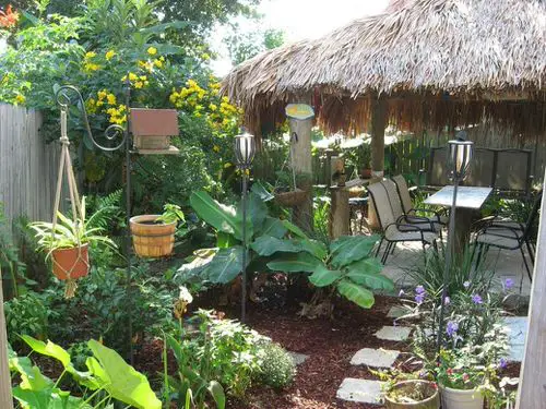 Ideas for Creating a Cozy Garden Retreat 2