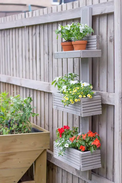 DIY Vertical Garden Bed Ideas 11