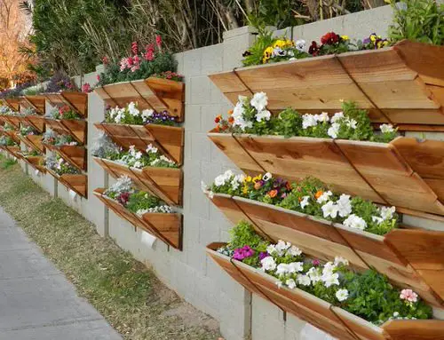 DIY Vertical Garden Bed Ideas 14