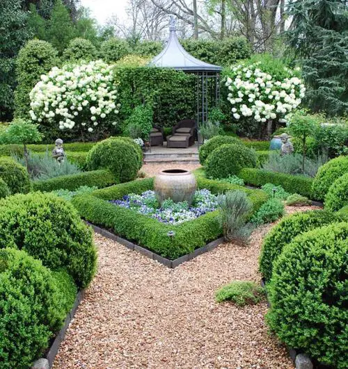 Beautiful Knot Garden with a Shed House to Relax