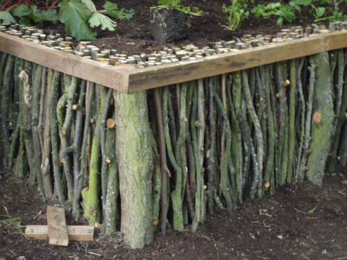22 Fantastic DIY Garden Decor Using Tree Branches 2