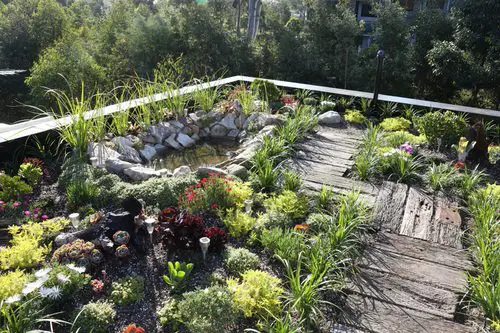 Rooftop Garden 60