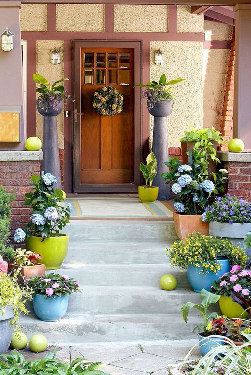 Beautiful Front Door Container Ideas 37