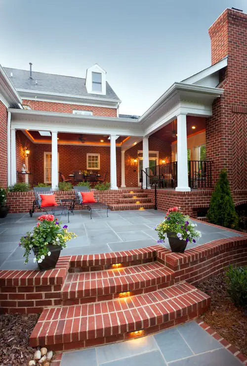 A Simple Use of Space with Two Flower Pots