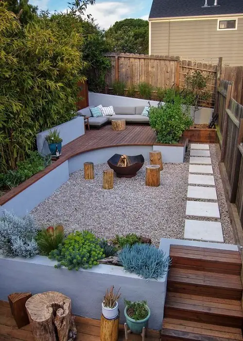 Plot a Tiered Yardscape