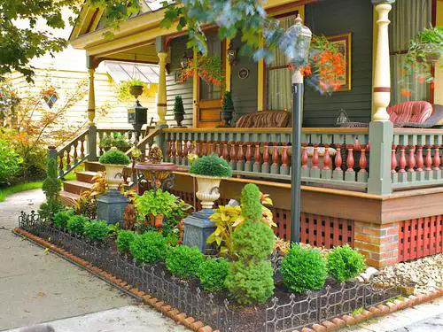 A Mini Garden at the Entrance