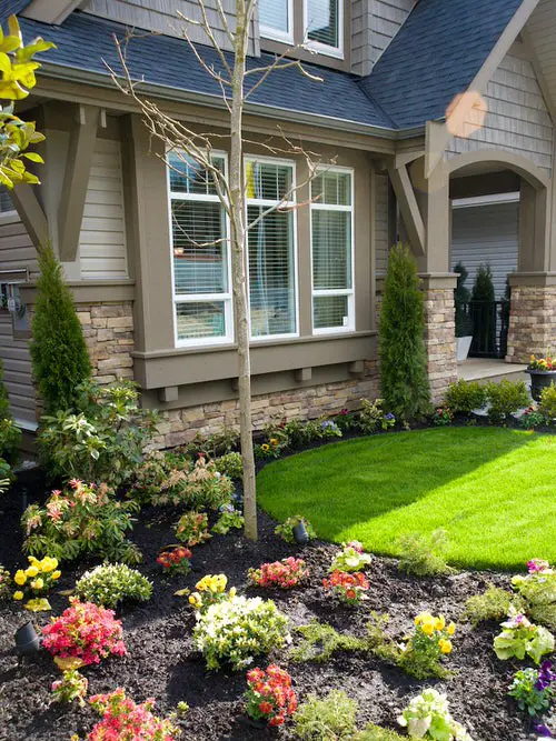 Eye-Catching Front Yard Landscaping Ideas