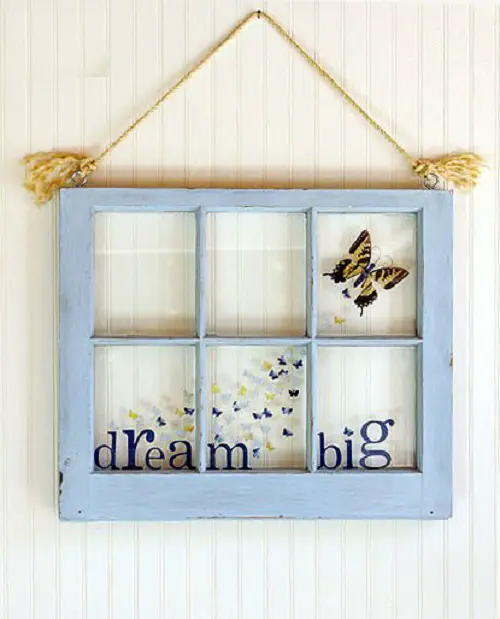 Make a Cute Wall Hanging with Resin and a Wooden Frame