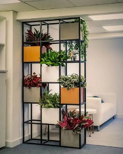 Grid Plant Shelf Divider for a Gorgeous Design