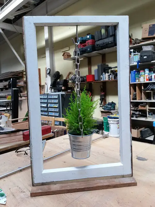 Display a Hanging Planter Creatively