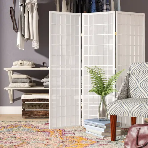 White Foldable Panels for an Aesthetic Touch