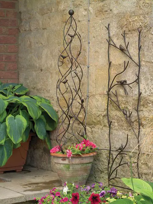 Metal obelisk for Flower Pots