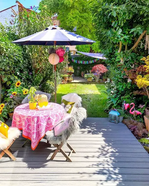 Cute and Colorful Parasol Decor