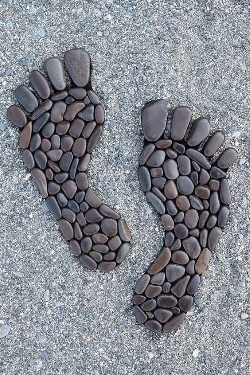 Mosaic River Rock Foot Print