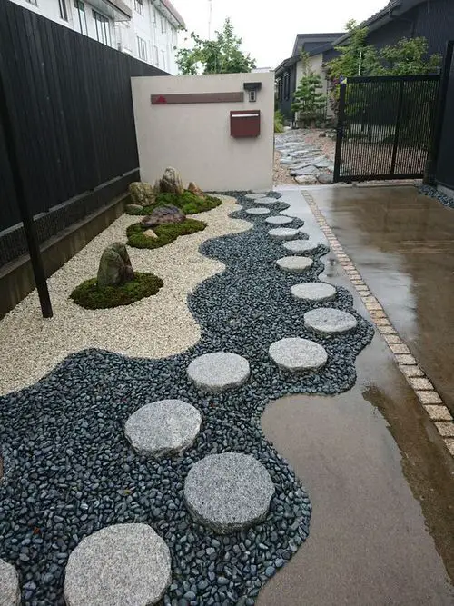 Limestone and Cobblestone Chipping in the Yard